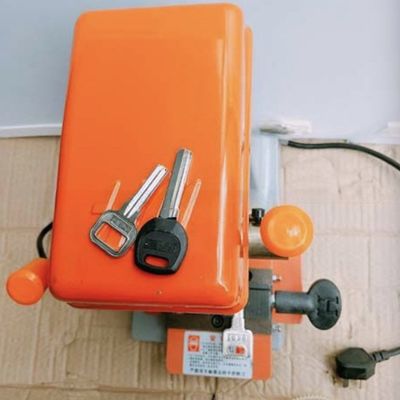 120W Motor-Schlüsselschneidemaschine für das Kopieren von Autoschlüsseln durch DF-368A