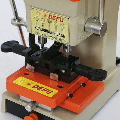 Automatische Schlüsselkopier-Schnittbohrmaschine mit 9000 Rpm Geschwindigkeit und 120 Watt Motorleistung