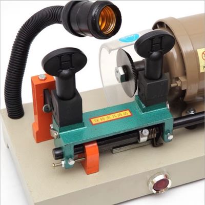 Spannung 110V/220V/50Hz/60Hz Horizontale Schlüsselmaschine für Schlüsselduplikator