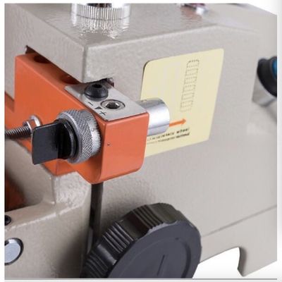 DEFU 100E1 Universal-Schlüssel-Schnitt-Duplikationsmaschine perfekt für Tür- und Autoschlüssel